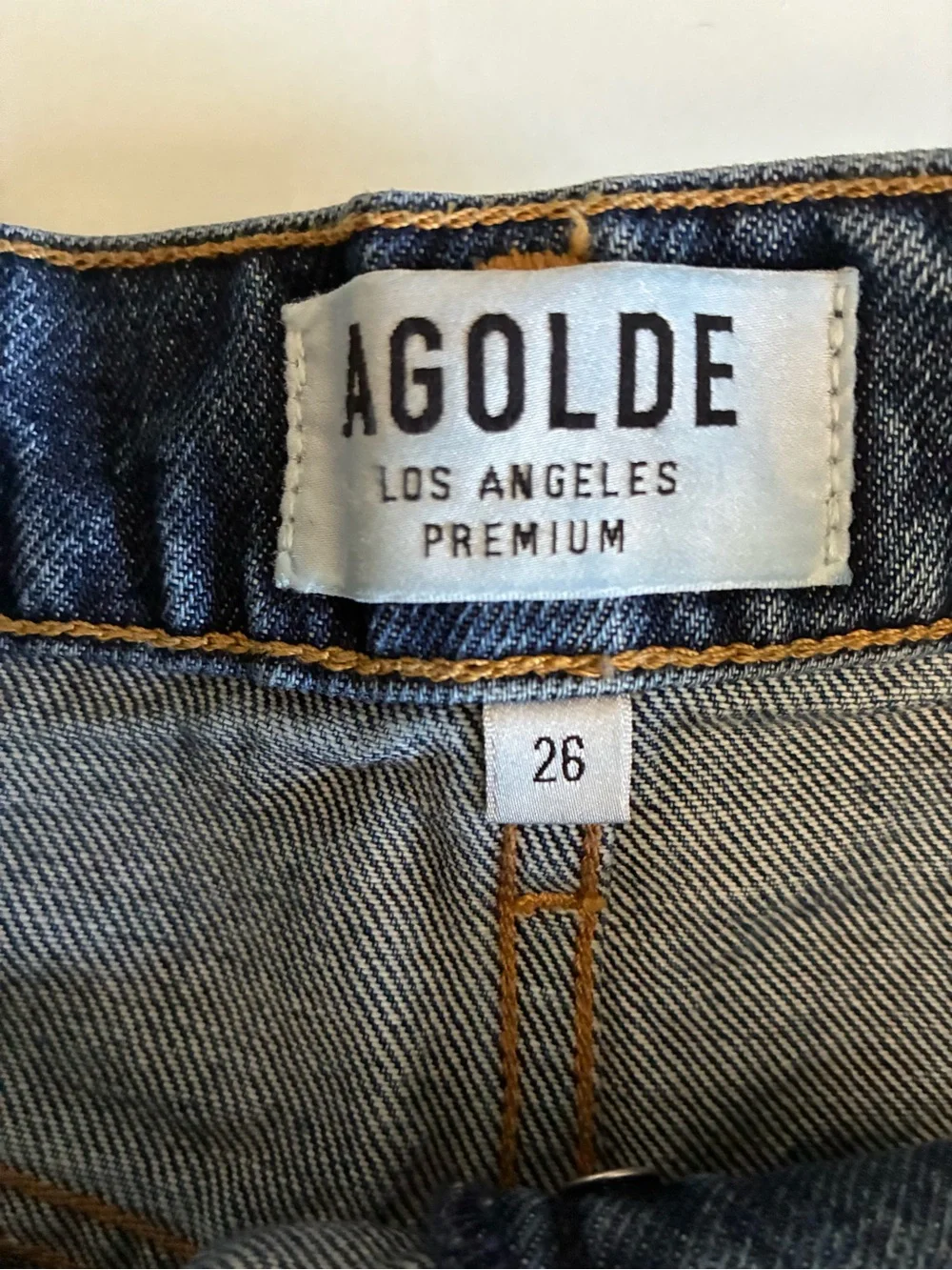Agolde  Parker Denim Cut-off Button Fly Shorts - Picture 4 of 6